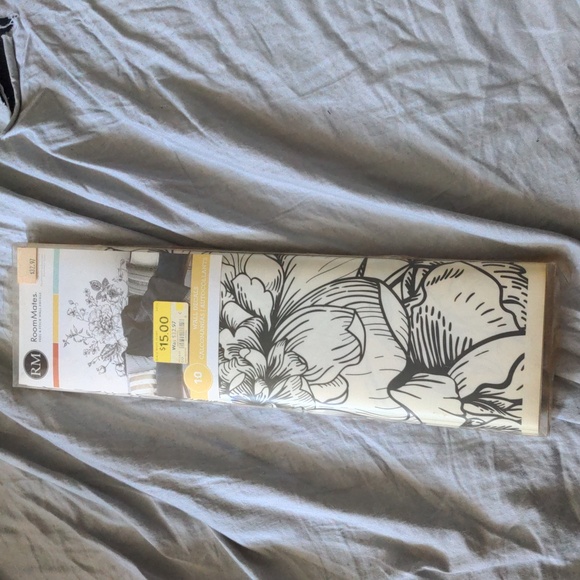 Free Add On RoomMates Peel & Stick Wall Decals New Black & White Peony Decals - Picture 12 of 12